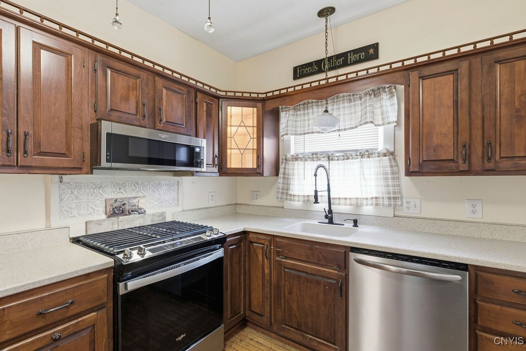 312 Stone Street Oneida, NY 13421 - Photo 22 of 38