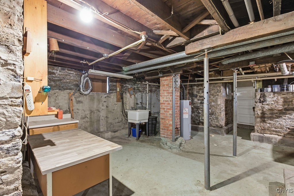 312 Stone Street Oneida, NY 13421 - Photo 37 of 38