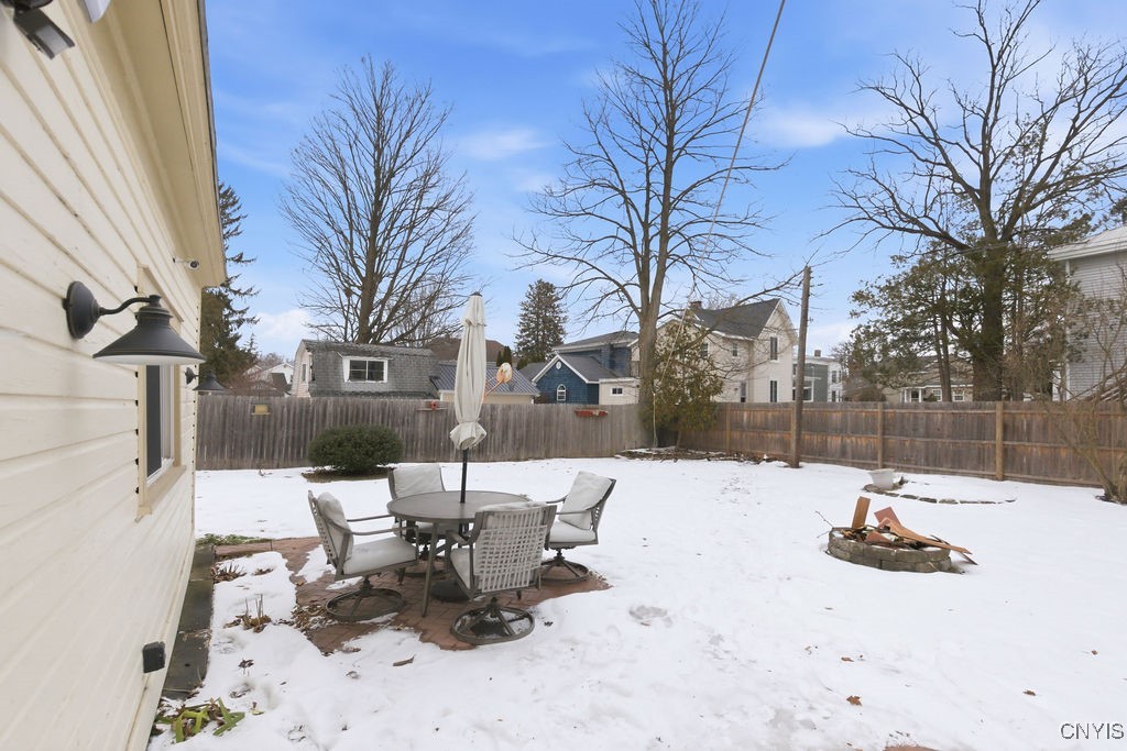 312 Stone Street Oneida, NY 13421 - Photo 4 of 38