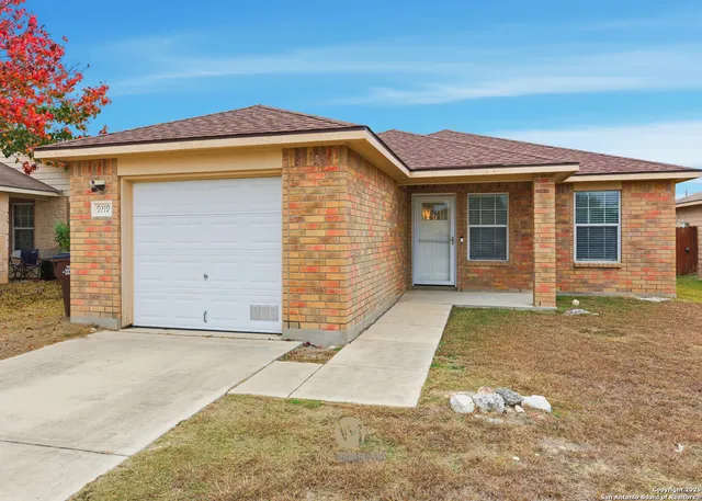 $1,695 | 9219 Dublin Heights, San Antonio, TX 78254