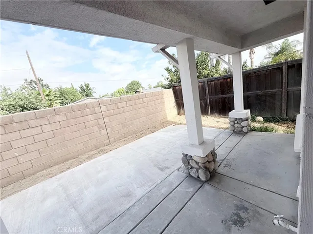 a view of garden with patio