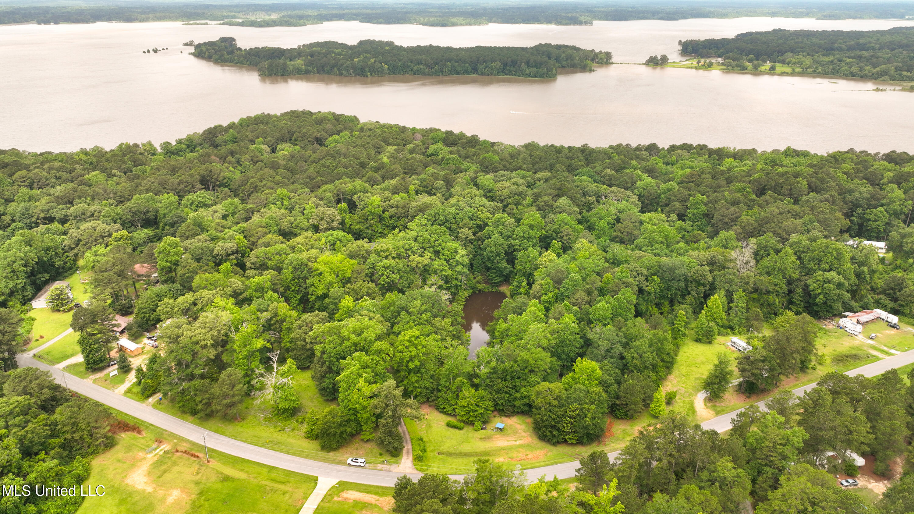 8855 Pine Springs Road Meridian, MS 39305 - Photo 9 of 44 DJI_0734