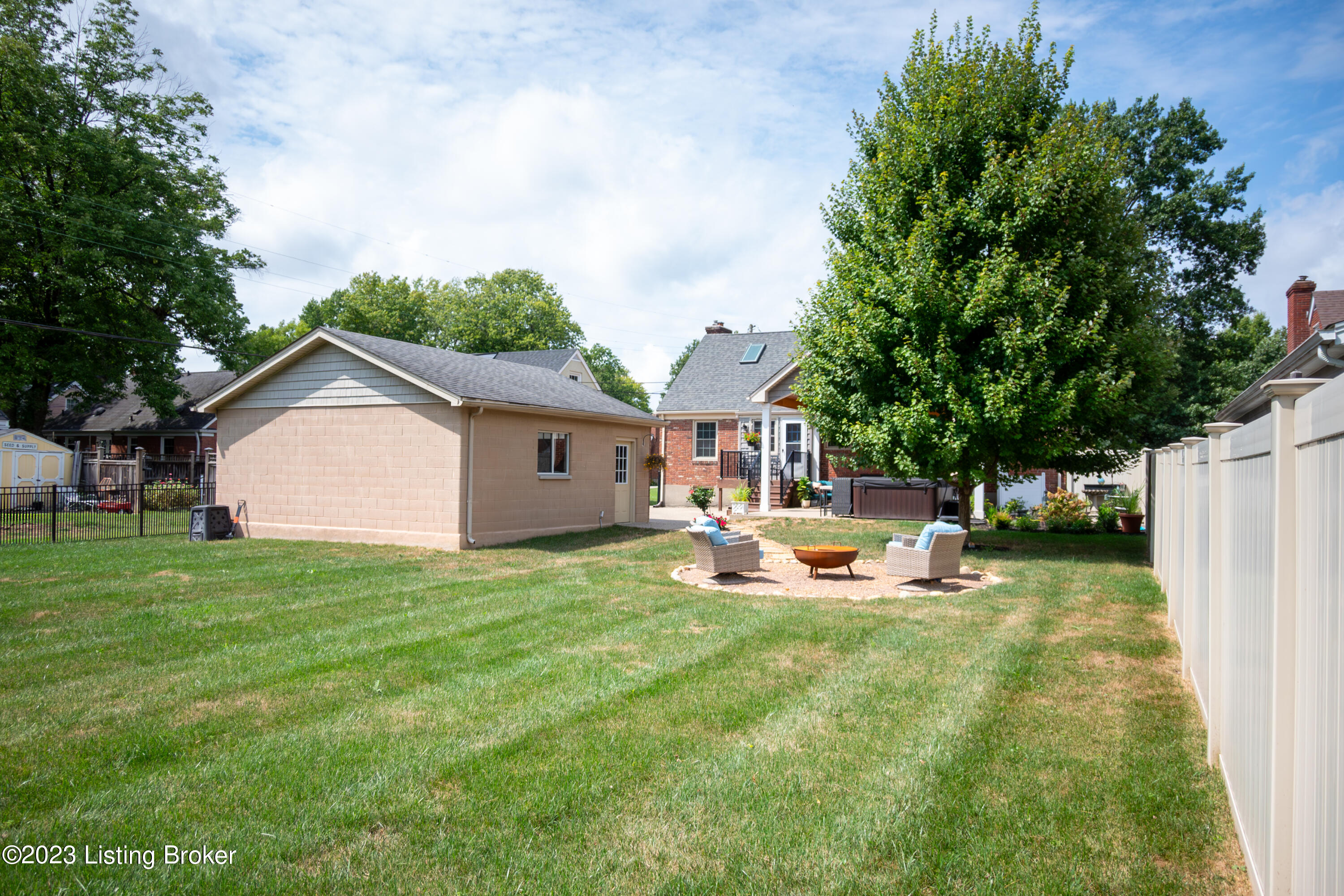 4611 Beaver Road Louisville, KY 40207 - Photo 45 of 46 Backyard