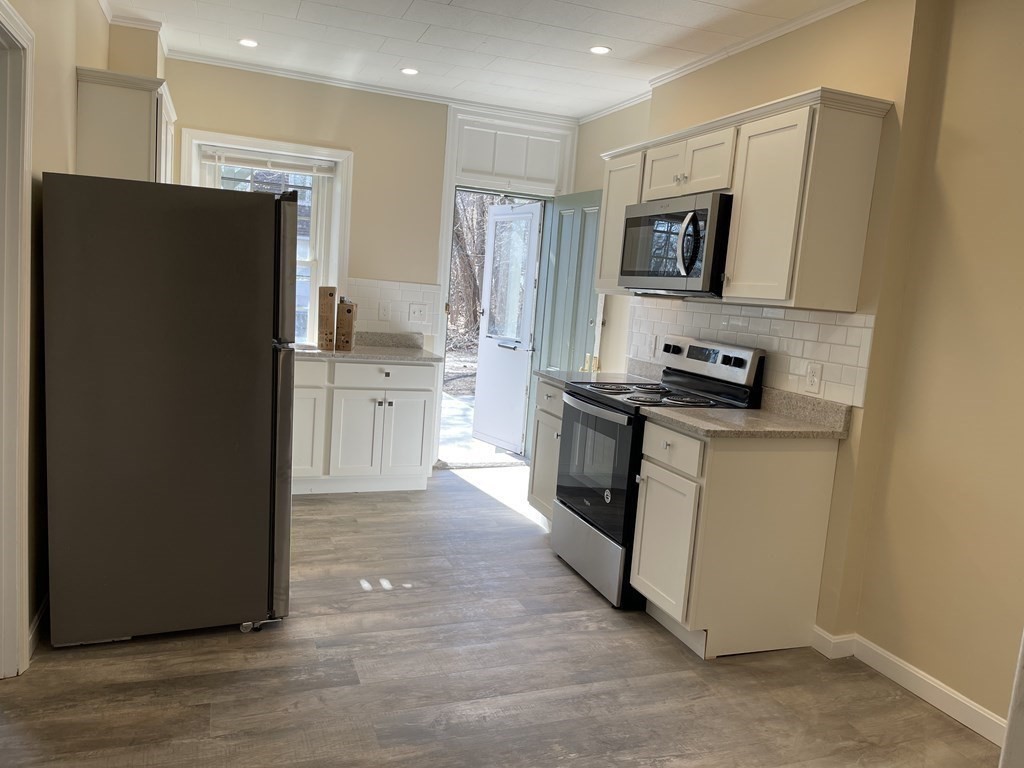 68 Grove Clinton Ma, Unit A Clinton, MA 01510 - Photo 3 of 15