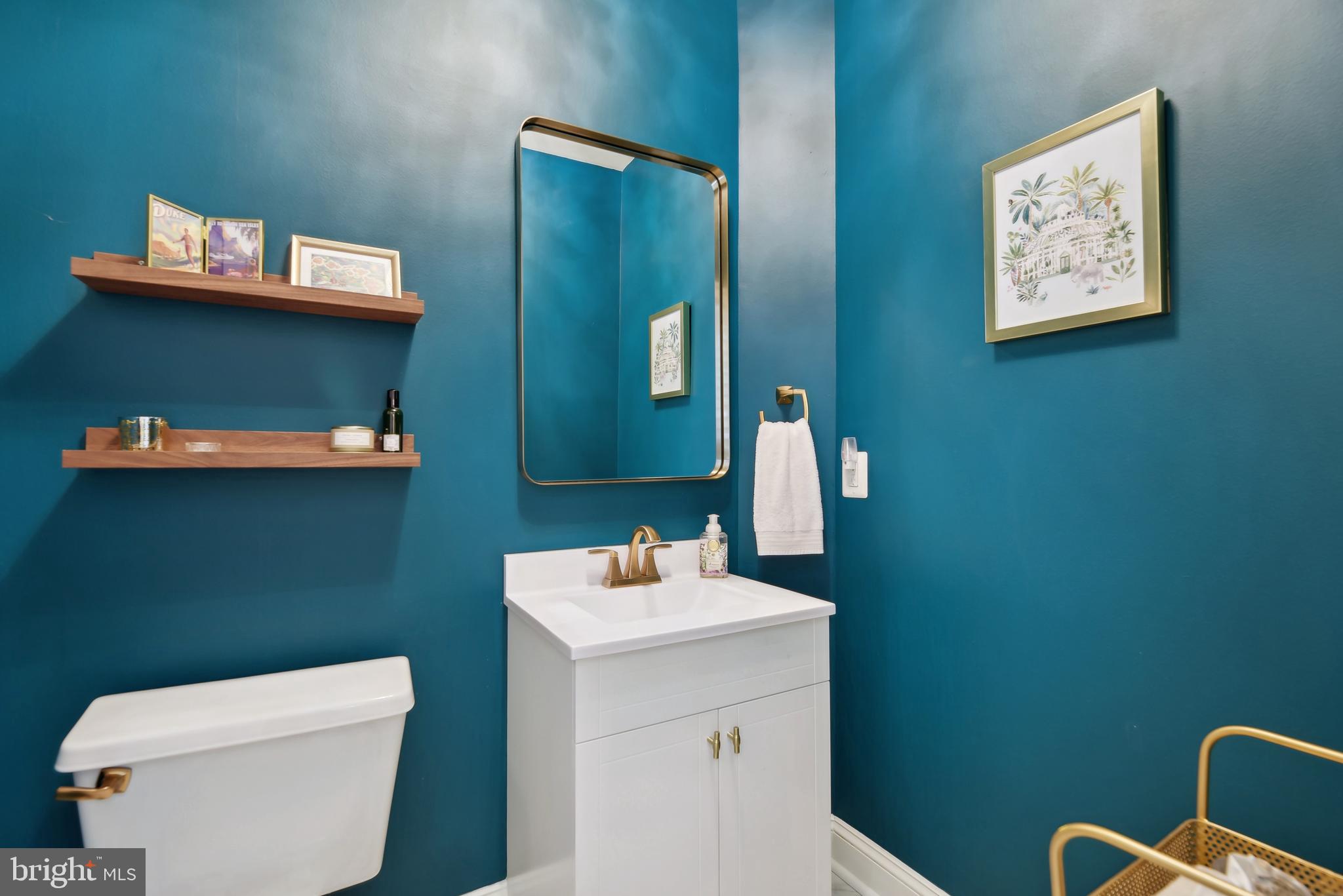 1331 Sundial Drive Reston, VA 20194 - Photo 15 of 38 Designer powder room!