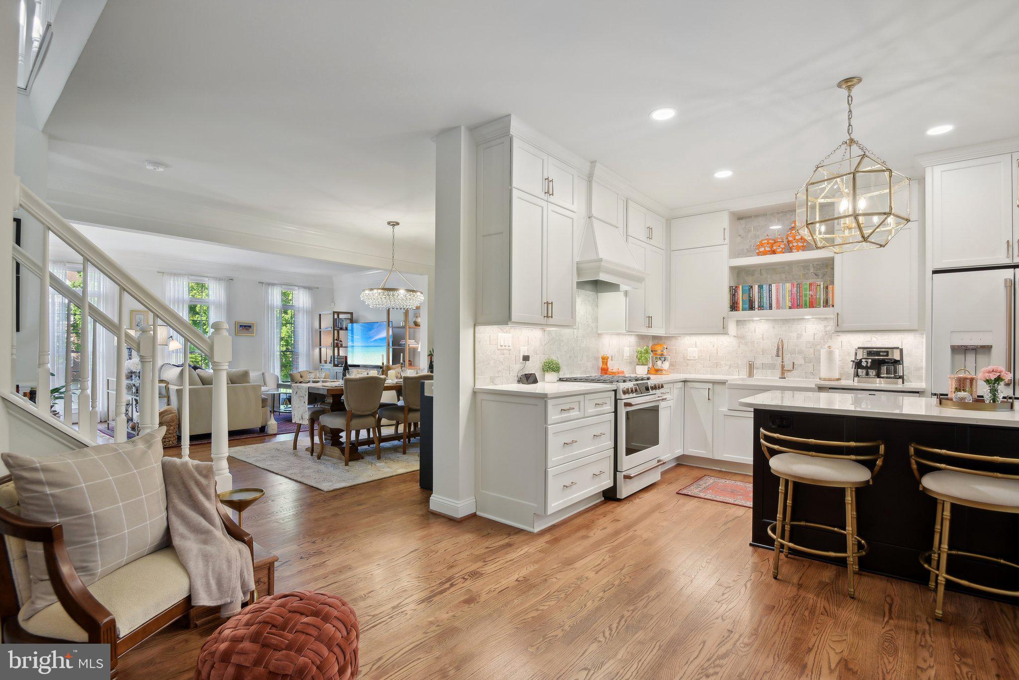 1331 Sundial Drive Reston, VA 20194 - Photo 5 of 38 Amazing renovated kitchen 2021