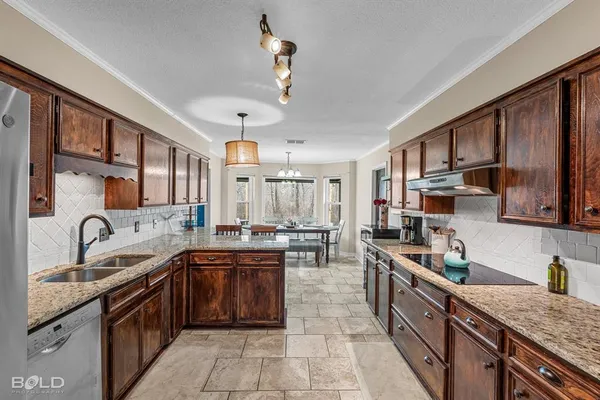 $427,000 | 2207 Landau Lane, Bossier City, LA 71111