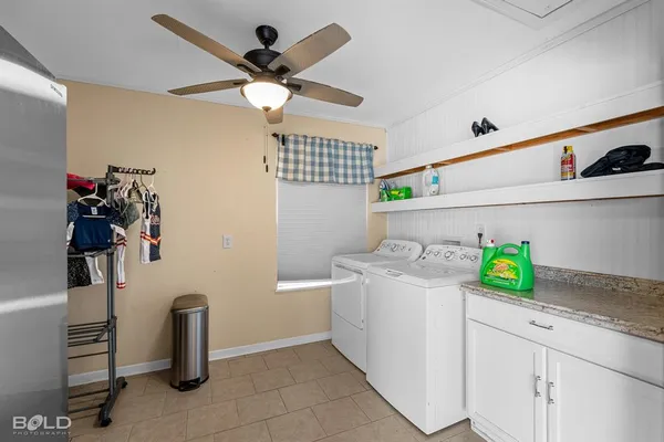 $427,000 | 2207 Landau Lane, Bossier City, LA 71111