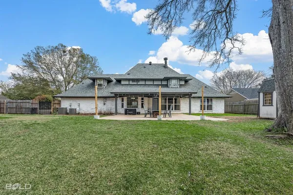 $427,000 | 2207 Landau Lane, Bossier City, LA 71111