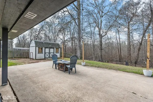 $427,000 | 2207 Landau Lane, Bossier City, LA 71111