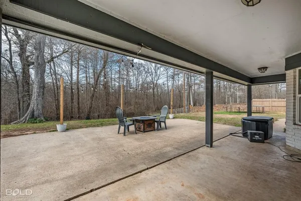 $427,000 | 2207 Landau Lane, Bossier City, LA 71111