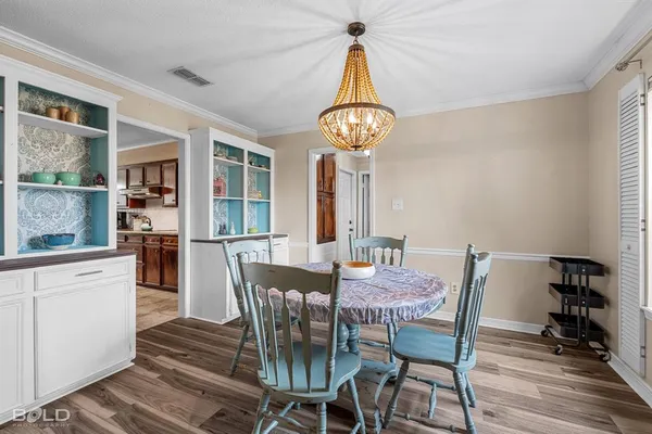 $427,000 | 2207 Landau Lane, Bossier City, LA 71111