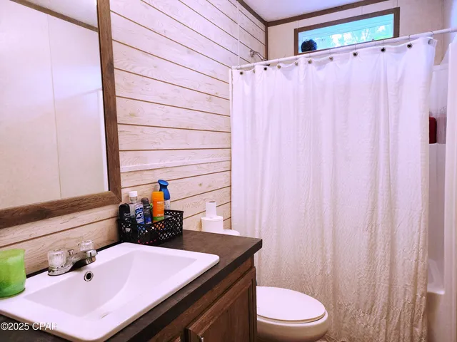 $268,500 | 11136 Silver Lake Road, Fountain, FL 32438