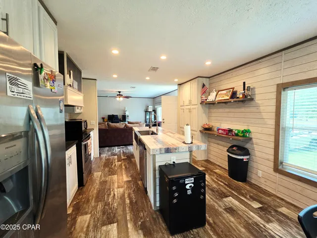 $268,500 | 11136 Silver Lake Road, Fountain, FL 32438