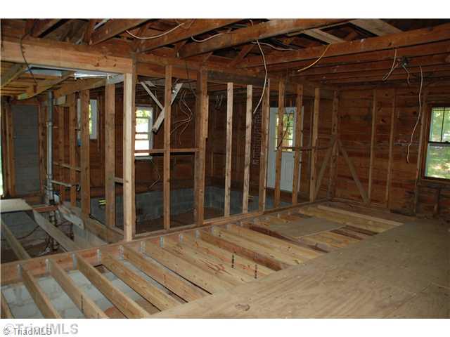 7174 Sapp Ridge Road Pfafftown, NC 27040 - Photo 4 of 16 Interior Space/Layout. Interior main house
