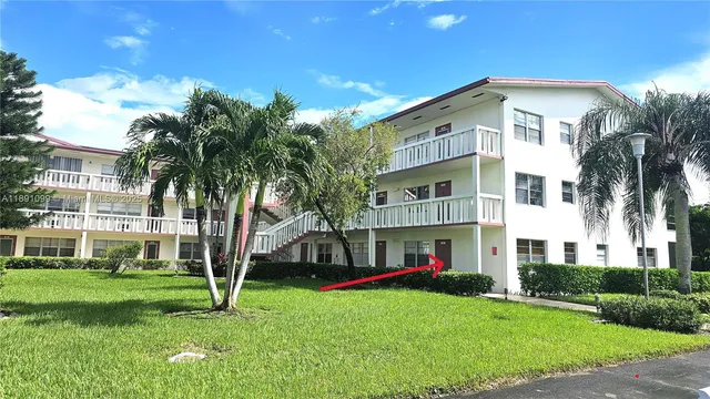 a front view of house with yard