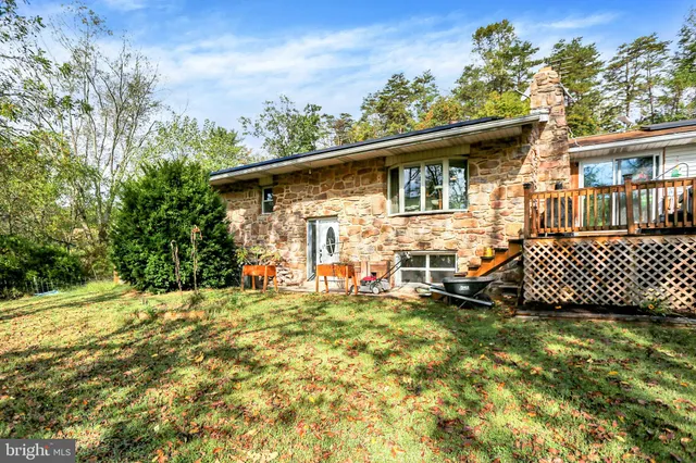 $500,000 | 4020 Mannsville Road, Elliottsburg, PA 17024