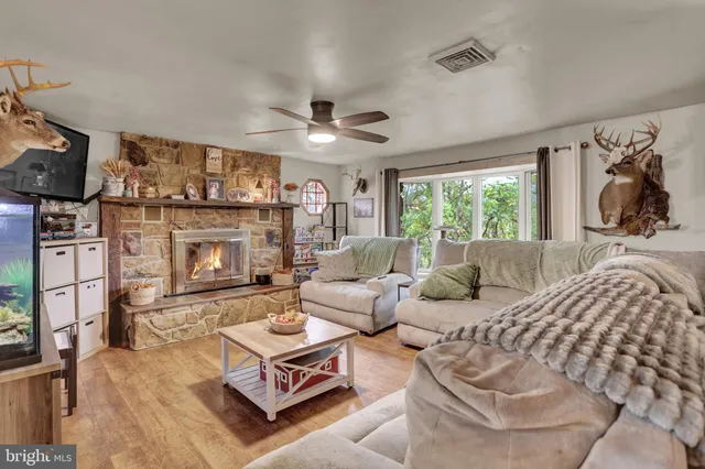 $500,000 | 4020 Mannsville Road, Elliottsburg, PA 17024