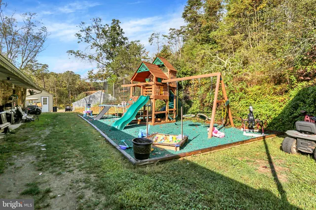 $500,000 | 4020 Mannsville Road, Elliottsburg, PA 17024