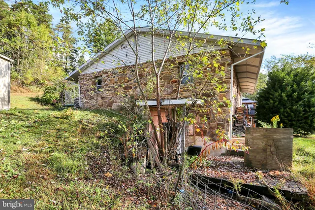 $500,000 | 4020 Mannsville Road, Elliottsburg, PA 17024