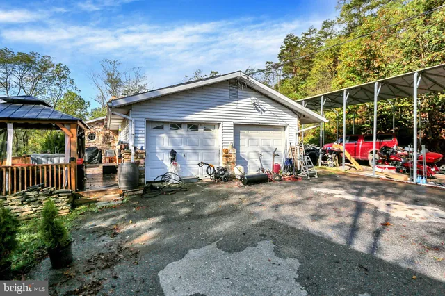 $500,000 | 4020 Mannsville Road, Elliottsburg, PA 17024