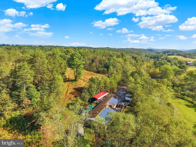 $500,000 | 4020 Mannsville Road, Elliottsburg, PA 17024