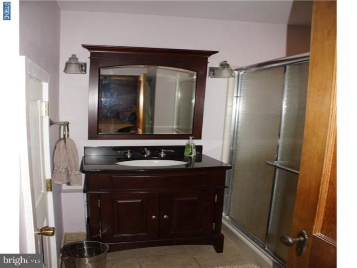 115 Hillside Road Westampton, NJ 08060 - Photo 18 of 25 Bathroom