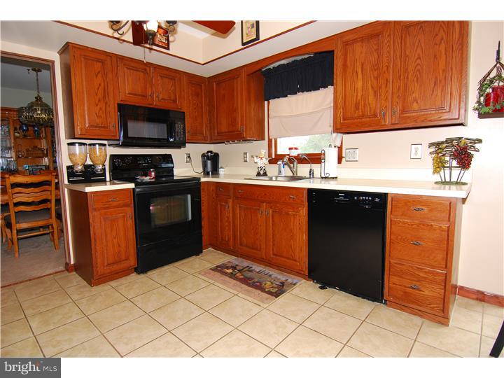 4220 Stoudts Ferry Bridge Road Reading, PA 19605 - Photo 8 of 25 Gallery Image 8