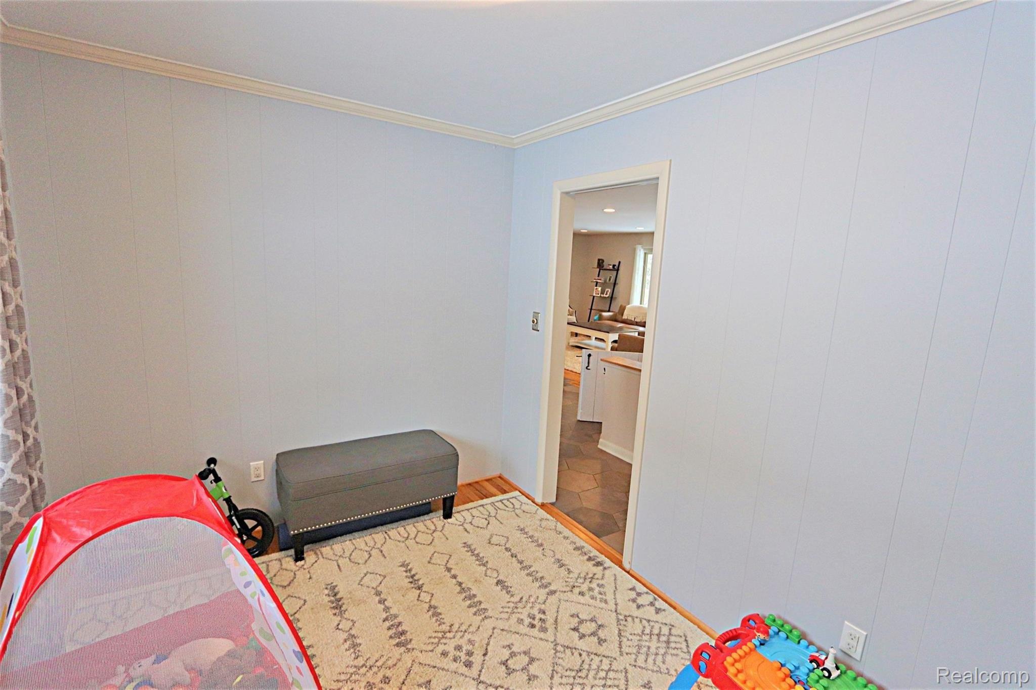 7141 Fairhill Road Bloomfield Hills, MI 48301 - Photo 26 of 47 Home Office / Play Room!