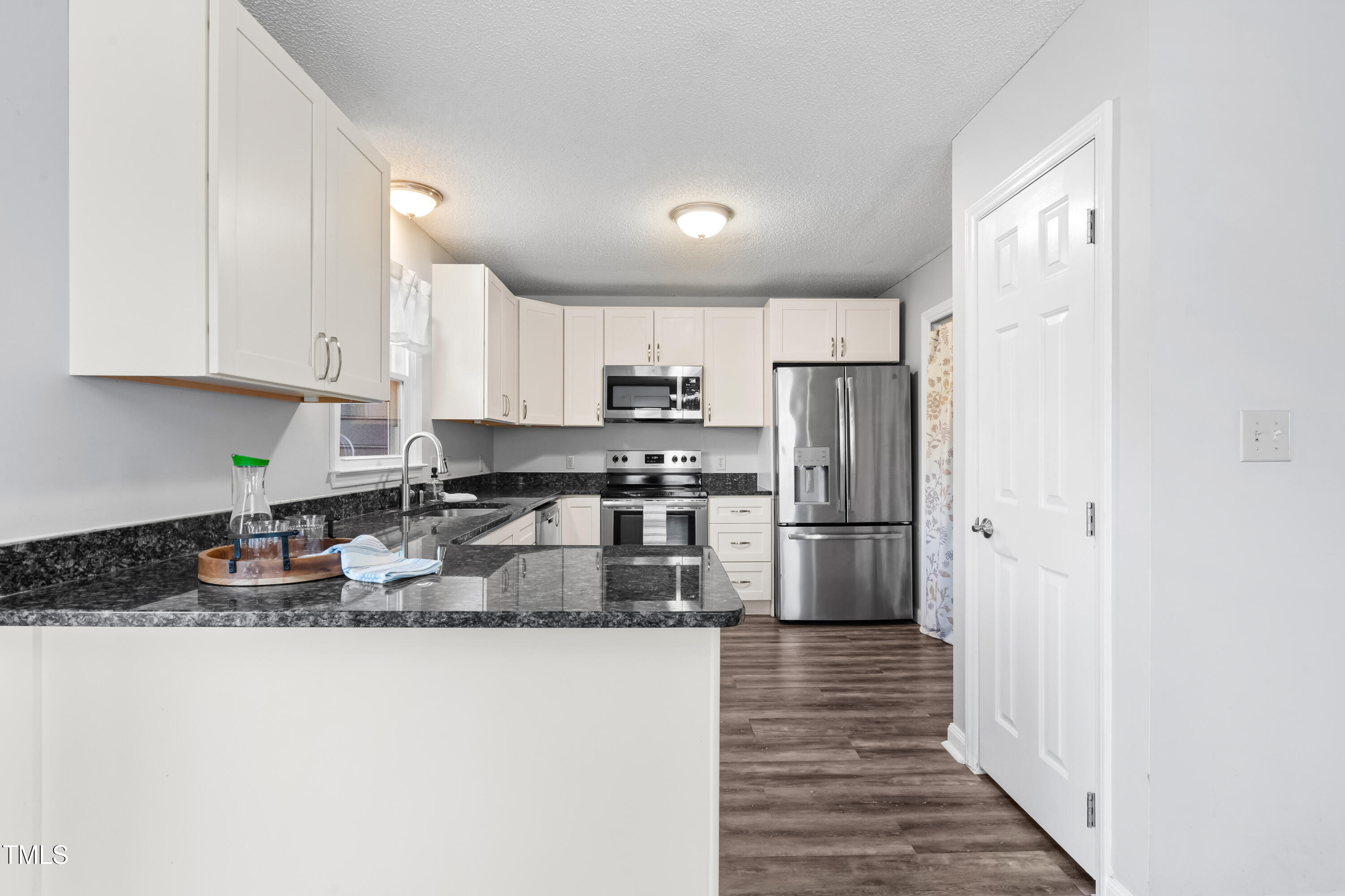 4941 Royal Adelaide Way Raleigh, NC 27604 - Photo 11 of 42 DSC02808