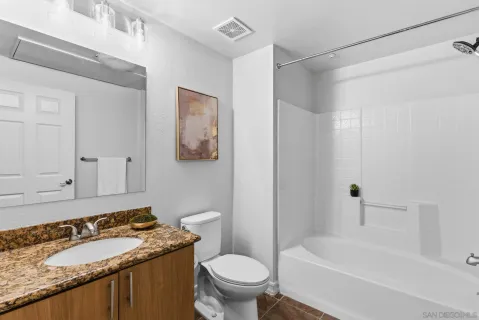 $599,000 | 1480 Broadway, Unit 2210, San Diego, CA 92101
