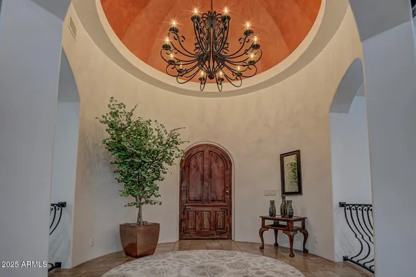 a view of entryway with furniture