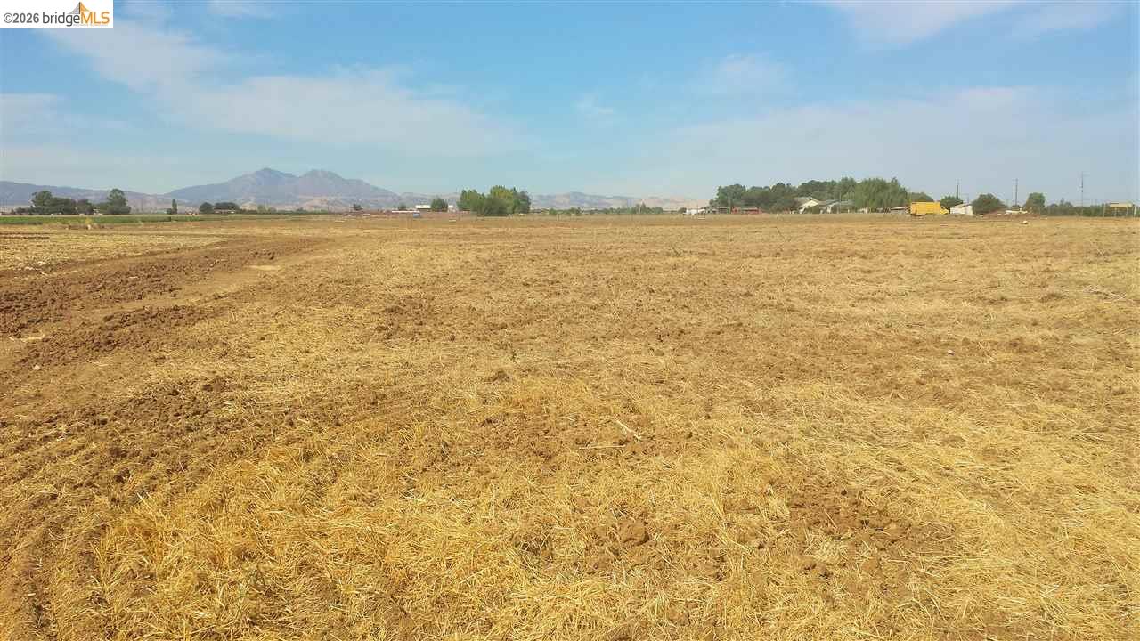 8000 Balfour Road Brentwood, CA 94513 - Photo 12 of 16 a view of an ocean