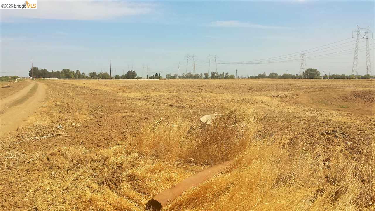 8000 Balfour Road Brentwood, CA 94513 - Photo 14 of 16 a view of an ocean