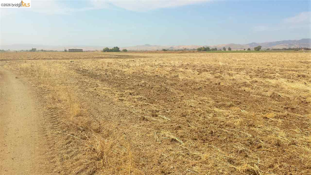 8000 Balfour Road Brentwood, CA 94513 - Photo 10 of 16 a view of an ocean