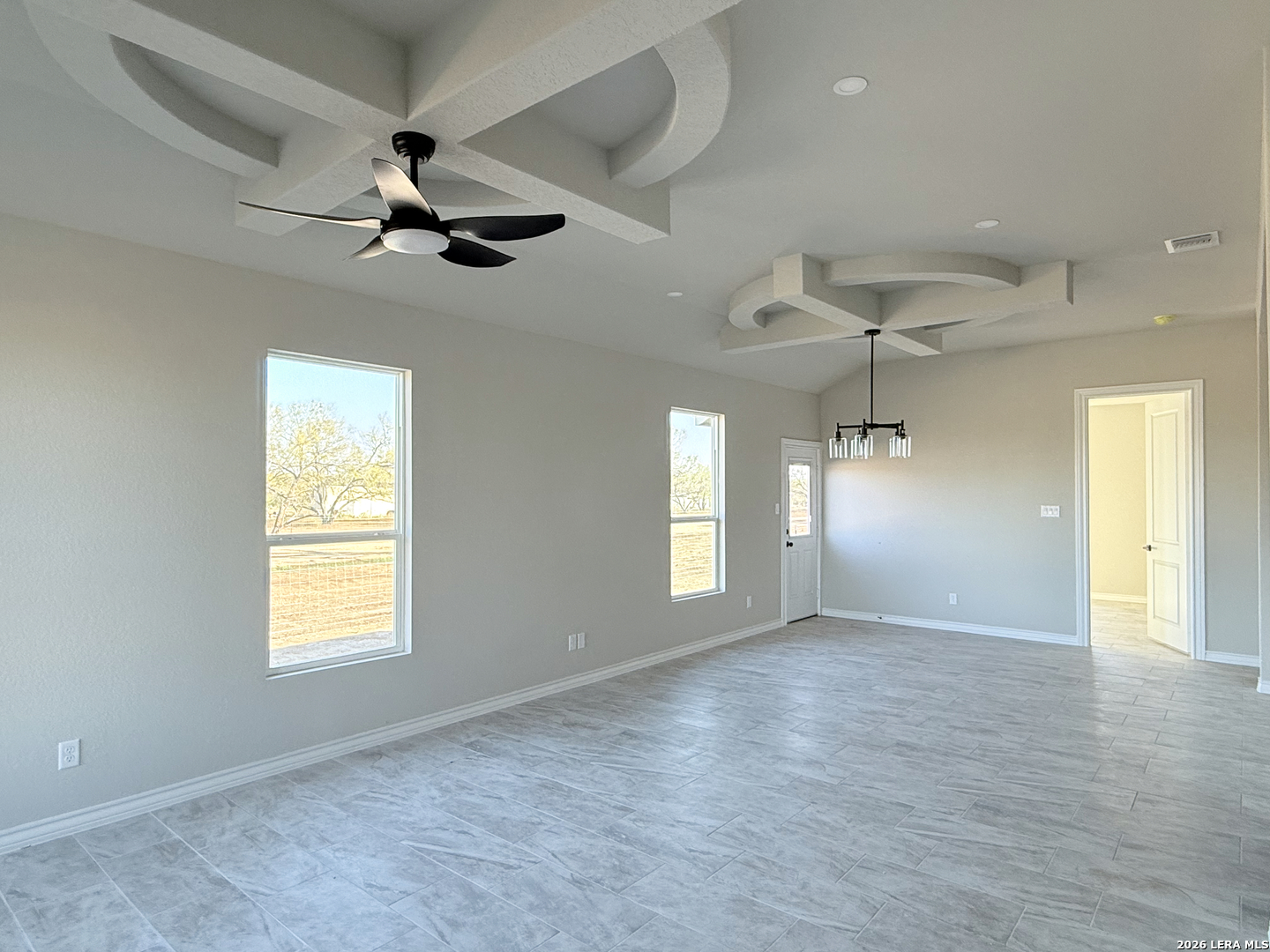 1444 Corgey Road Pleasanton, TX 78064 - Photo 4 of 15 Gallery Image 4