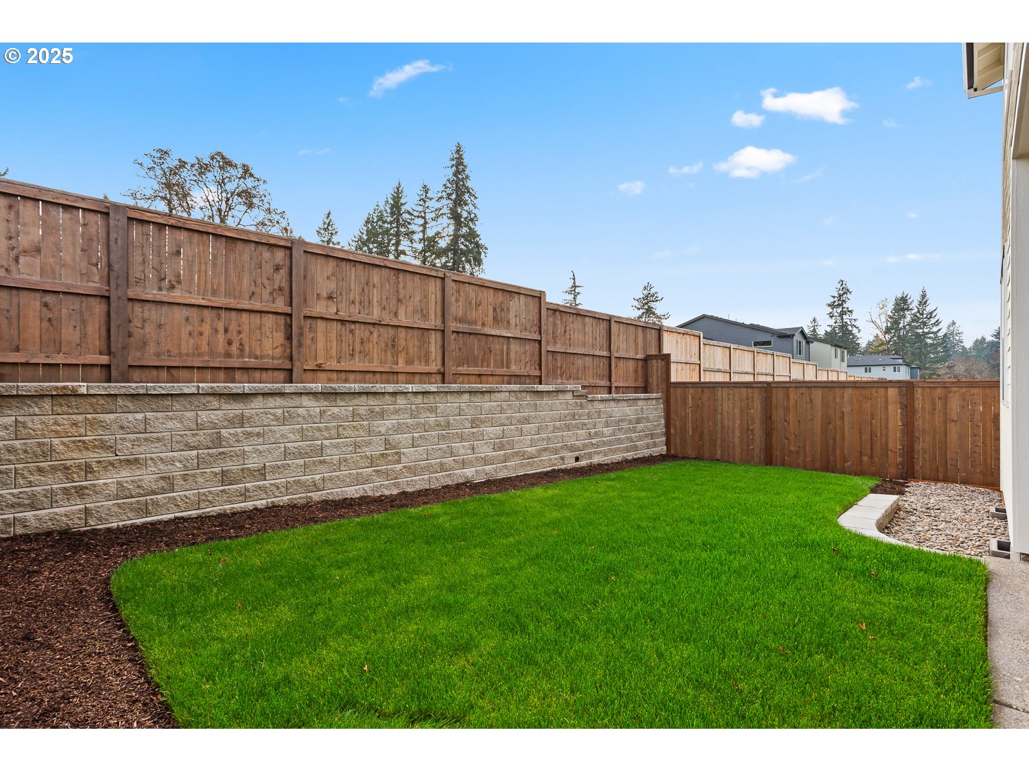 7212 Southwest Windflower Street Wilsonville, OR 97070 - Photo 25 of 28 a view of a backyard with plants
