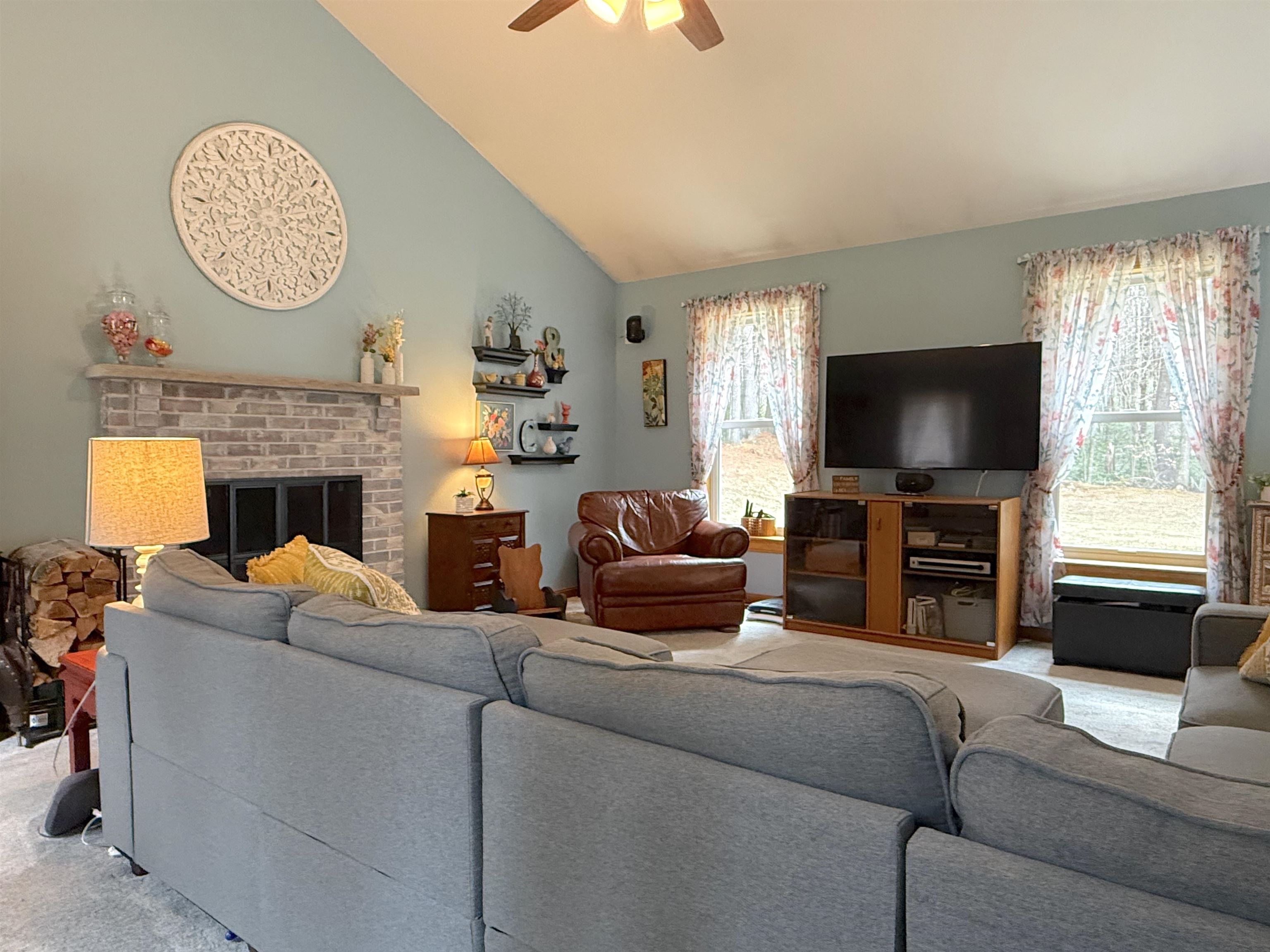 3 Norway Drive Brookline, NH 03033 - Photo 6 of 55