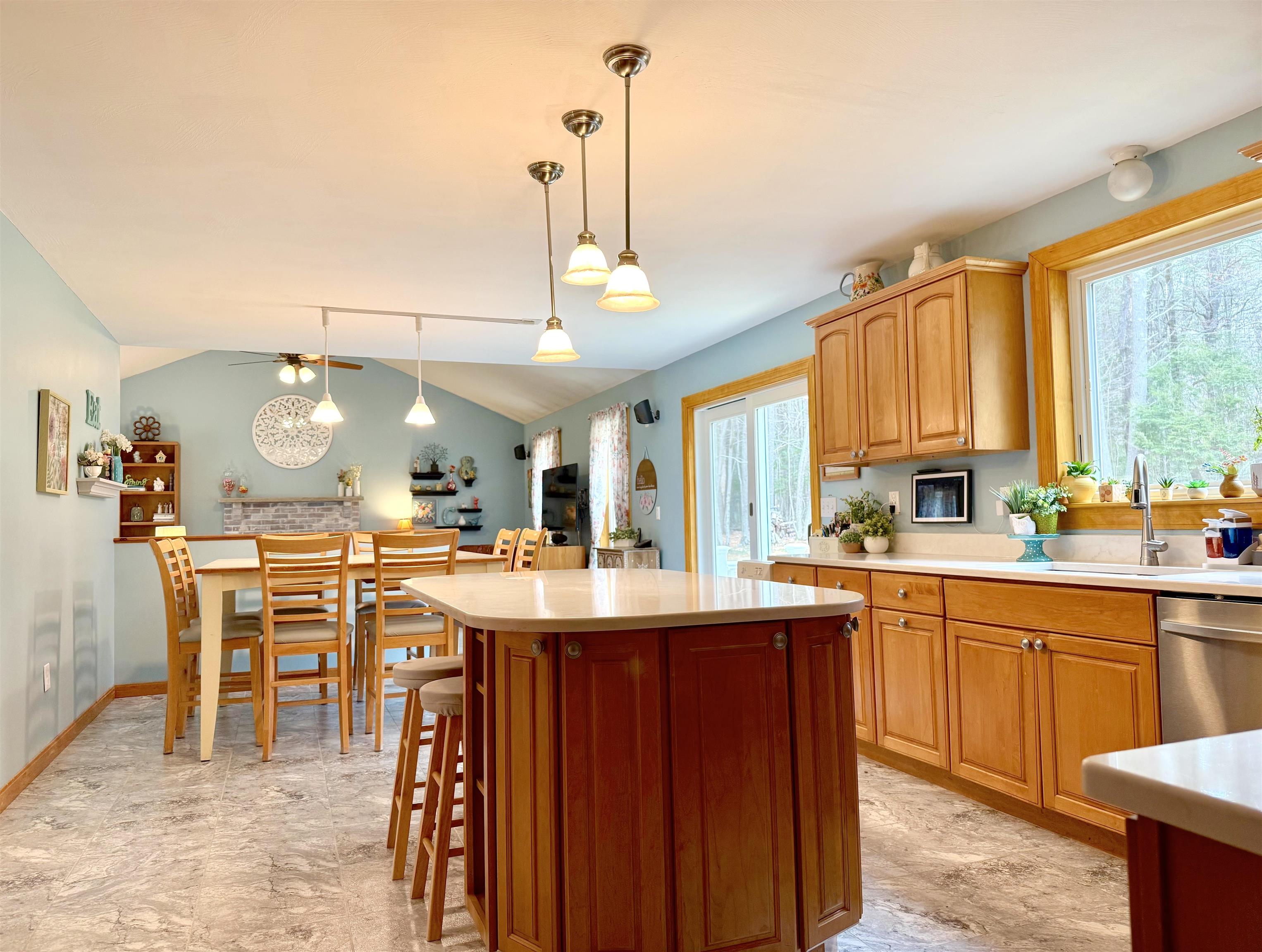 3 Norway Drive Brookline, NH 03033 - Photo 9 of 55