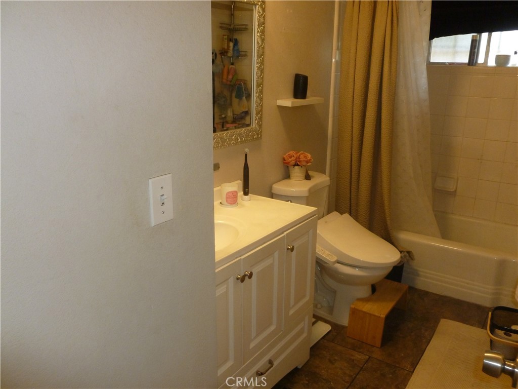 27236 Pinehurst Road Menifee, CA 92586 - Photo 9 of 19