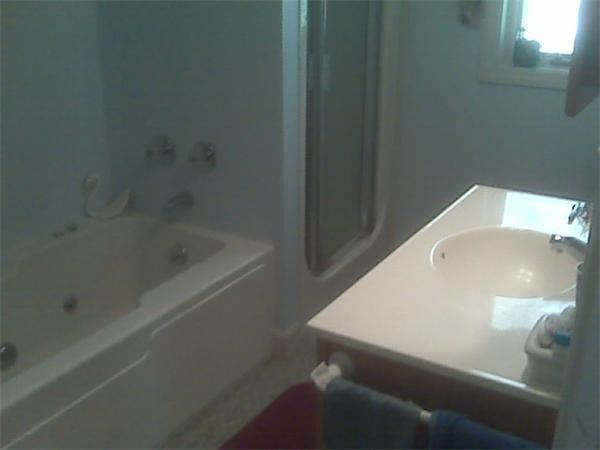 285 Petersham Road Athol, MA 01331 - Photo 21 of 21 a bathroom with a bathtub