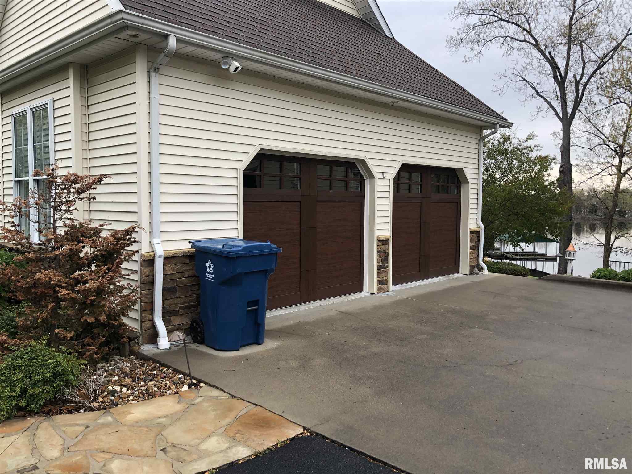 11427 Country Club Road Marion, IL 62959 - Photo 2 of 25 Gallery Image 2