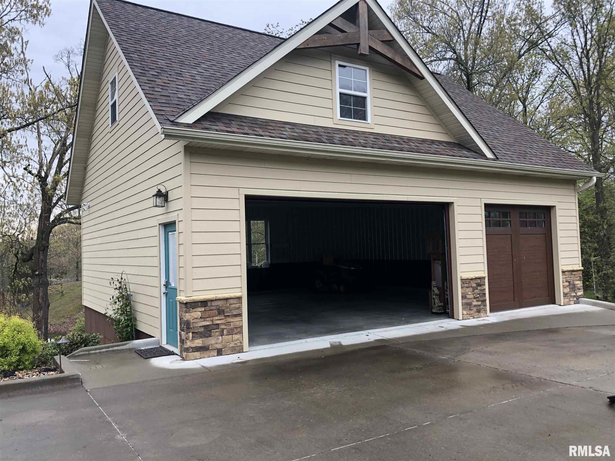11427 Country Club Road Marion, IL 62959 - Photo 3 of 25 Gallery Image 3