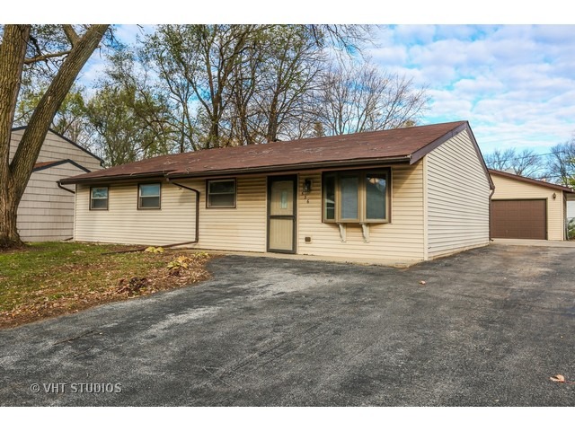 536 Spruce Road Bolingbrook, IL 60440 - Photo 1 of 11