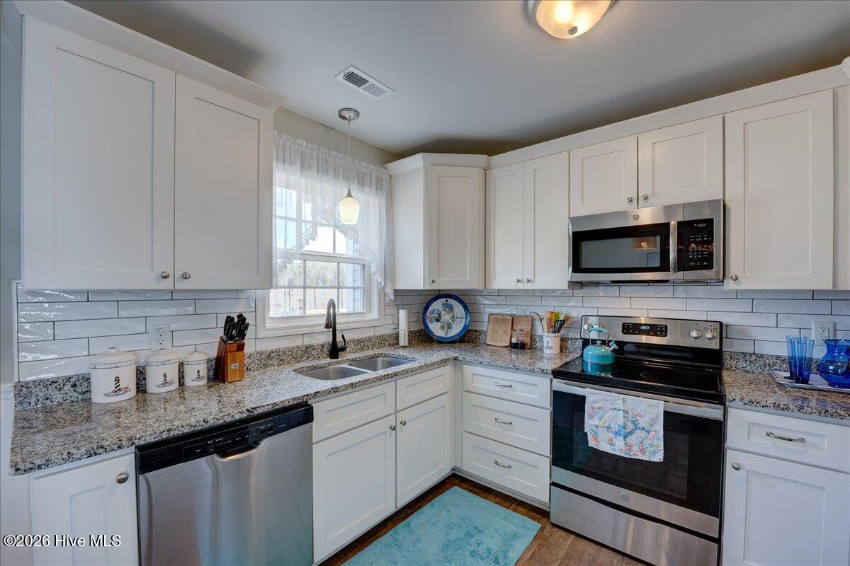 22 Covington Court New Bern, NC 28560 - Photo 16 of 42 35-22_covington_ct-16