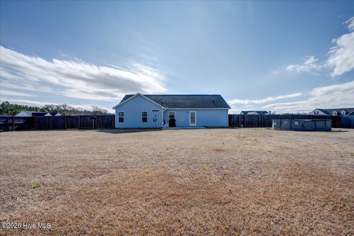 22 Covington Court New Bern, NC 28560 - Photo 33 of 42 15-22_covington_ct-32