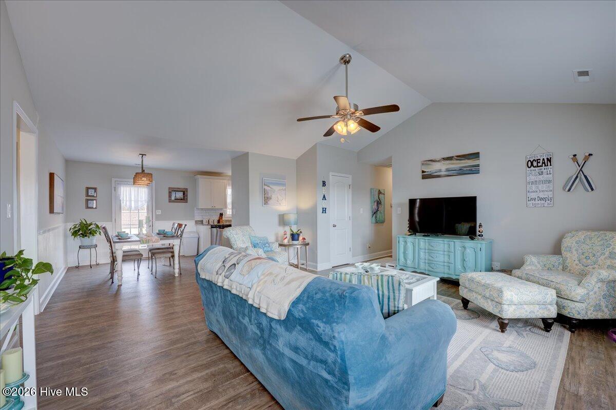 22 Covington Court New Bern, NC 28560 - Photo 7 of 42 27-22_covington_ct-8