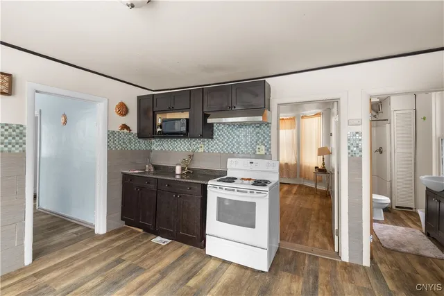 $179,900 | 3566 Oneida Street, New Hartford, NY 13319