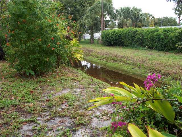 117 Windsor Road West Tequesta, FL 33469 - Photo 12 of 25 Additional Photo
