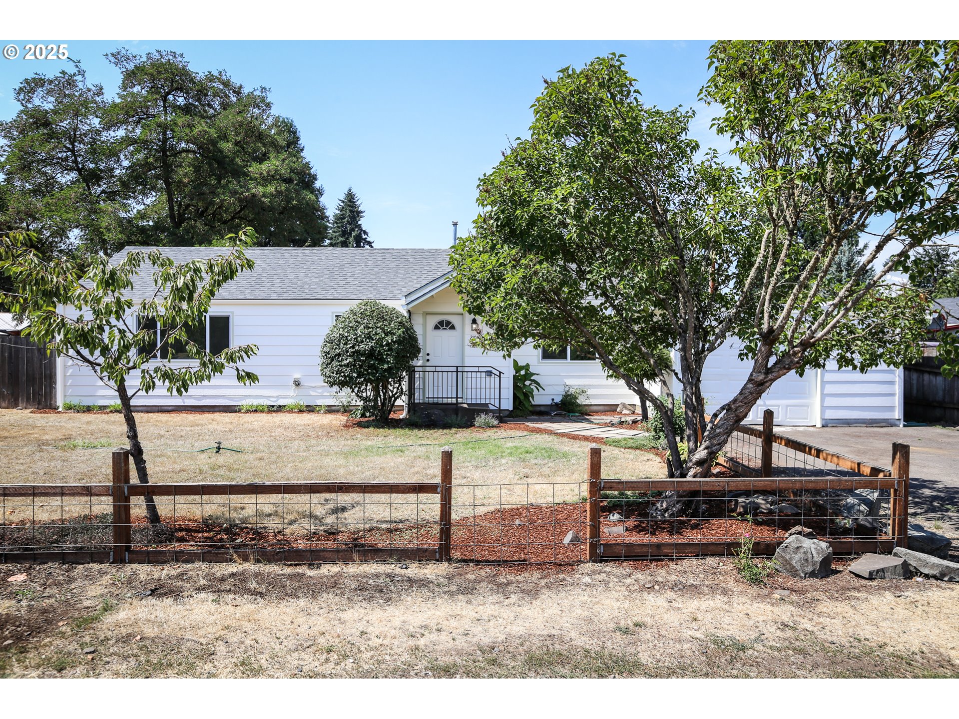 2106 Devos Street Eugene, OR 97402 - Photo 20 of 27 Gallery Image 20